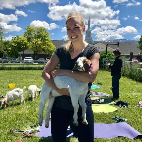 Meet your Posher, Julie - Picture 1 of 1